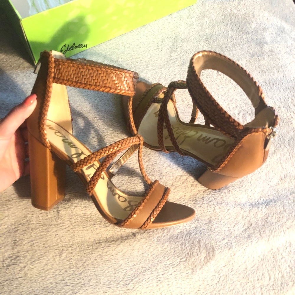 SOLD ! NWT Sam Edelman YordanaLeather Sandal - Picture 7 of 8